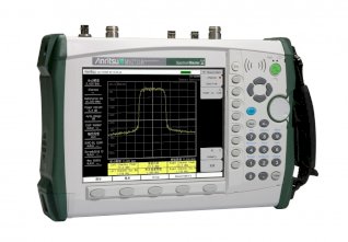 Niskoszumny, przenośny analizator widma : Spectrum Master