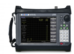 SignalPROFILER Przenośny analizator widma/sygnałów z wbudowanym analizatorem kabli i anten SignalPROFILER Przenośny analizator widma/sygnałów z wbudowanym analizatorem kabli i anten
